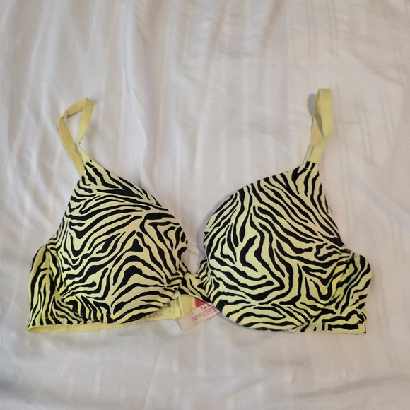 Victoria's Secret PINK Other - Y2k Pink Victorias Secret Womens Bra 36C Zebra Print Push Up Underwire